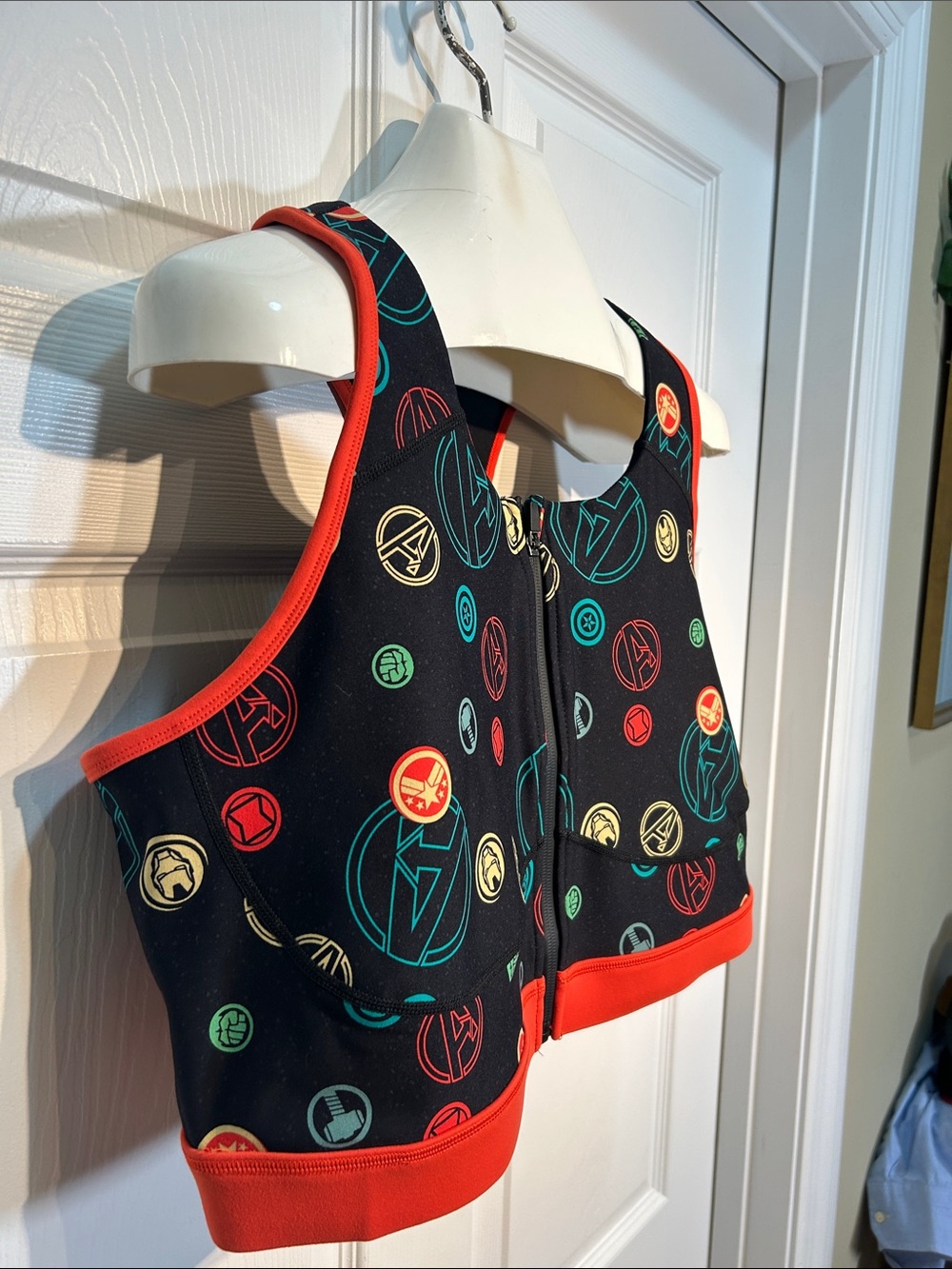 Torrid Marvel Avengers Zip-Front Sports Bra New with Tags, Size 3, New with Tags - Picture 2 of 6